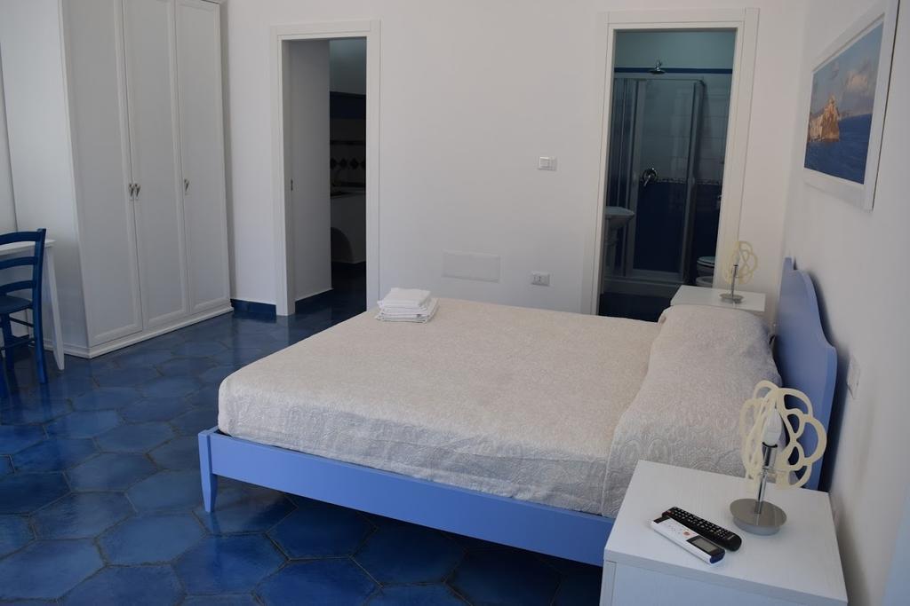 La Casa Di Cirro Apartment Procida Exterior photo